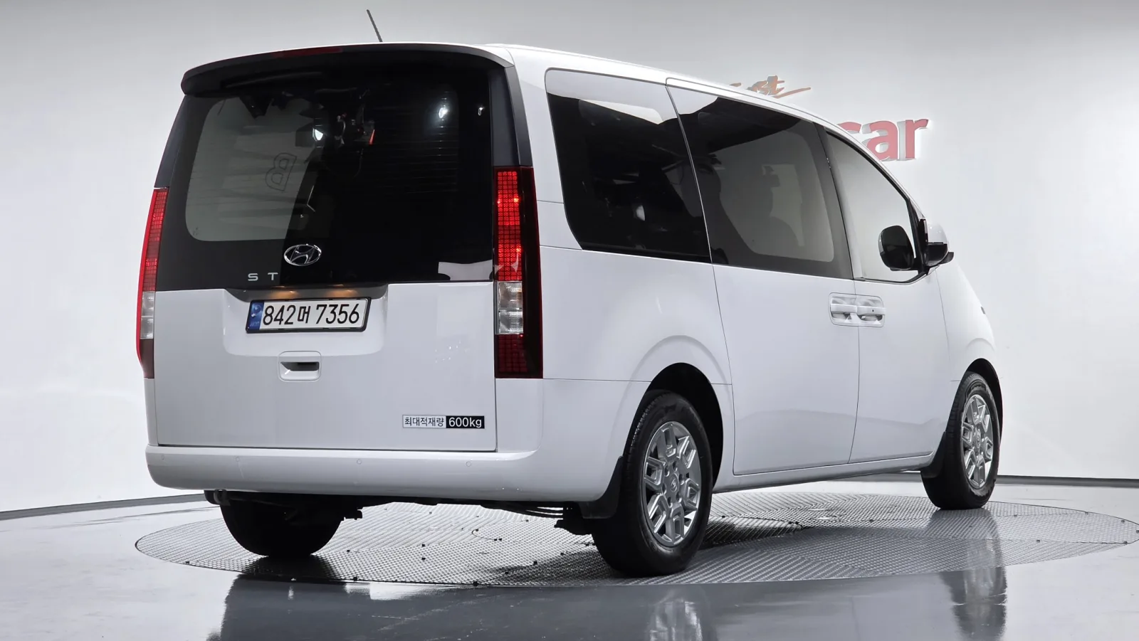 2024 Hyundai Staria