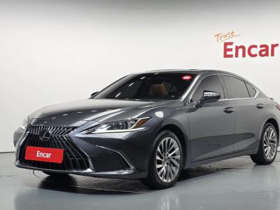 2023 Lexus ES