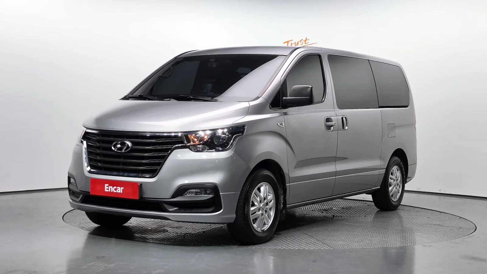 2019 Hyundai Starex