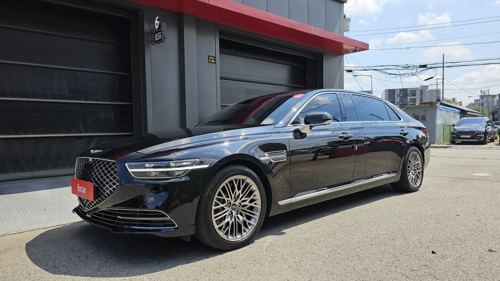 2021 Genesis G90