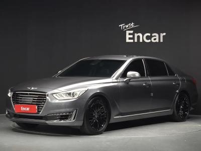 2016 Genesis EQ900
