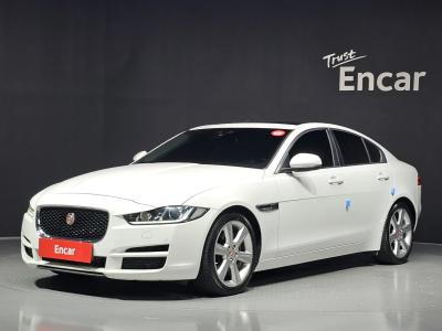2016 Jaguar XE