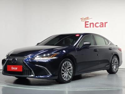 2021 Lexus ES
