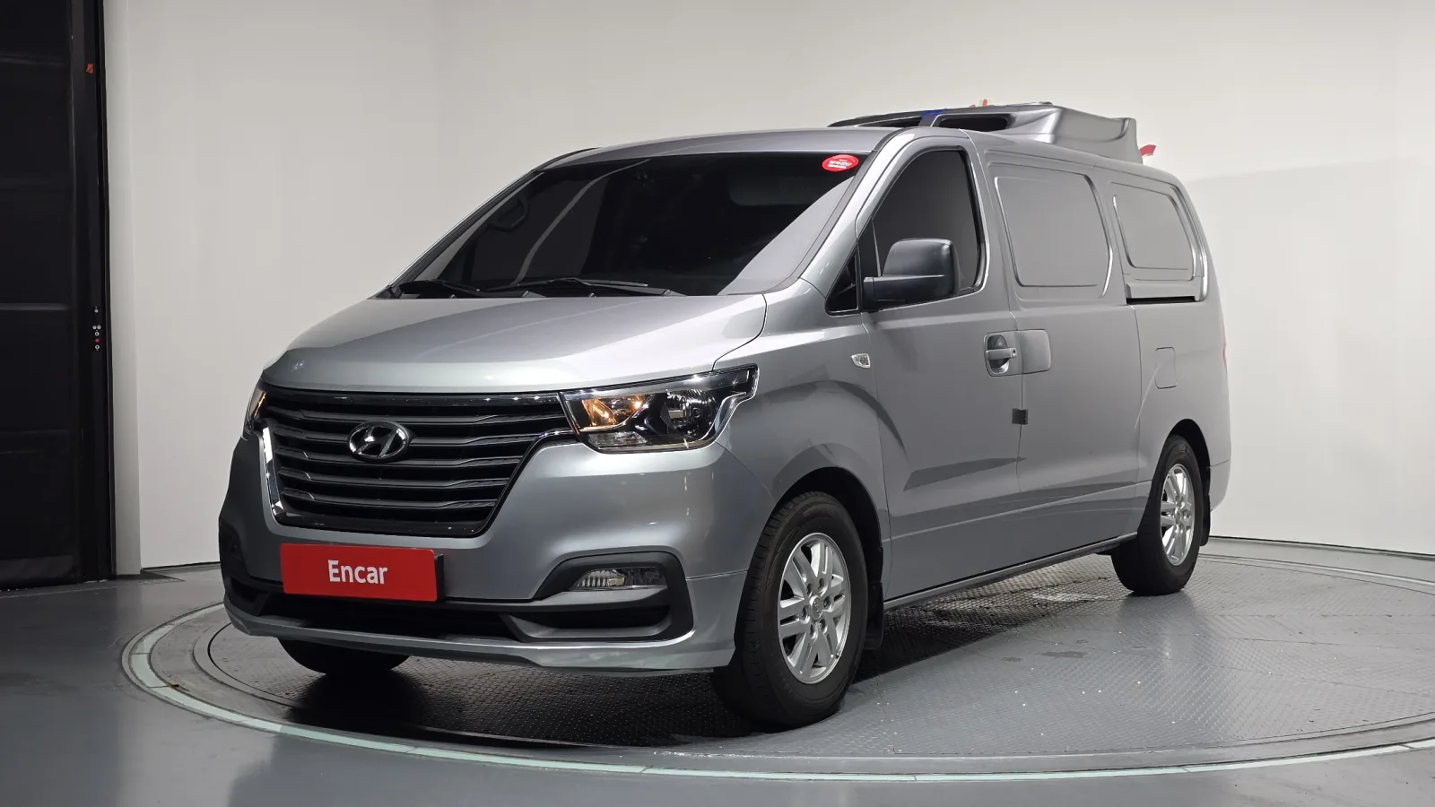 2020 Hyundai Starex