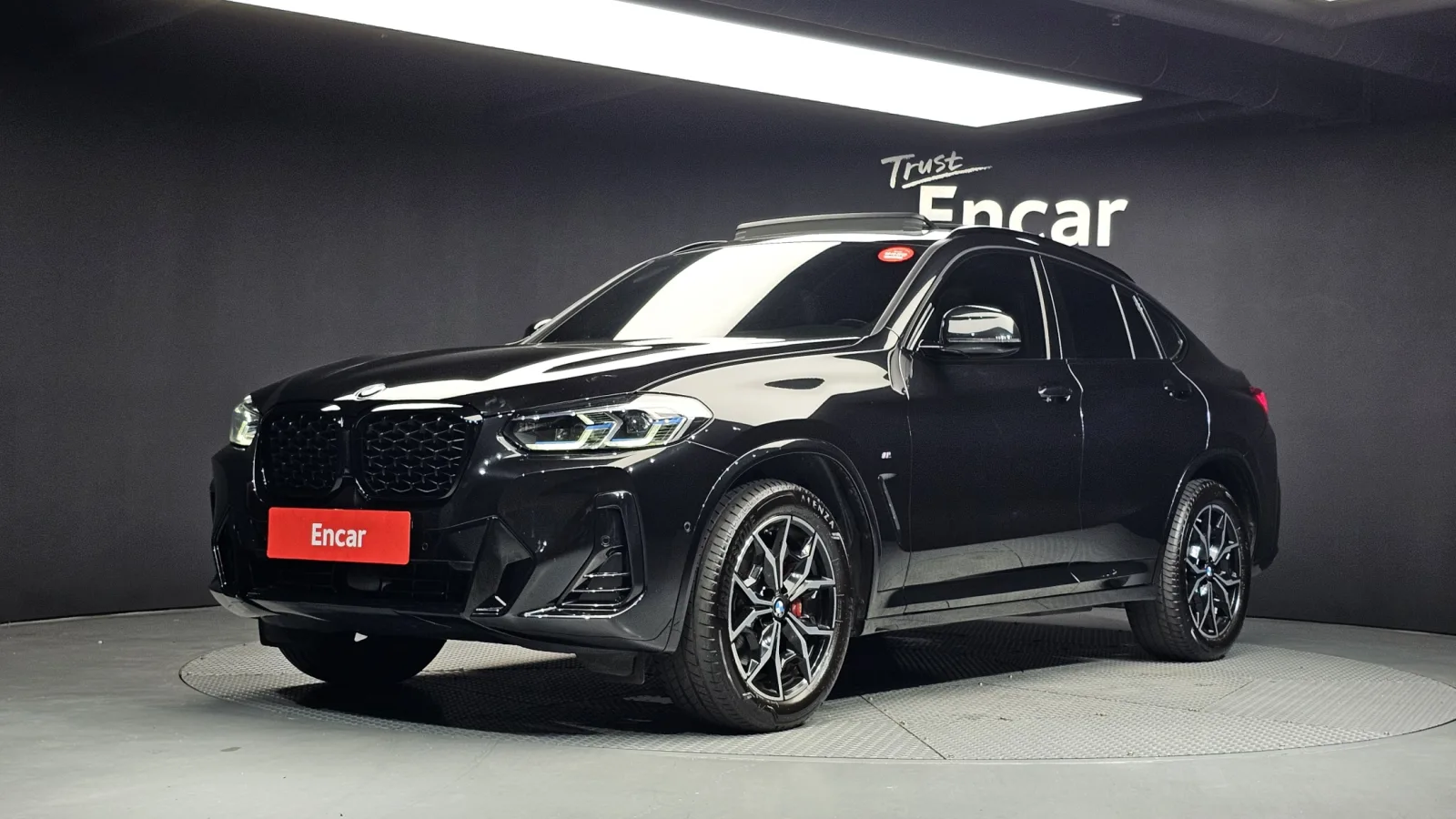 2023 BMW X4