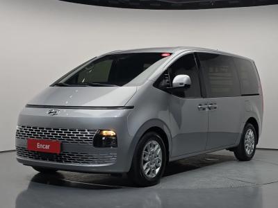 2022 Hyundai Staria