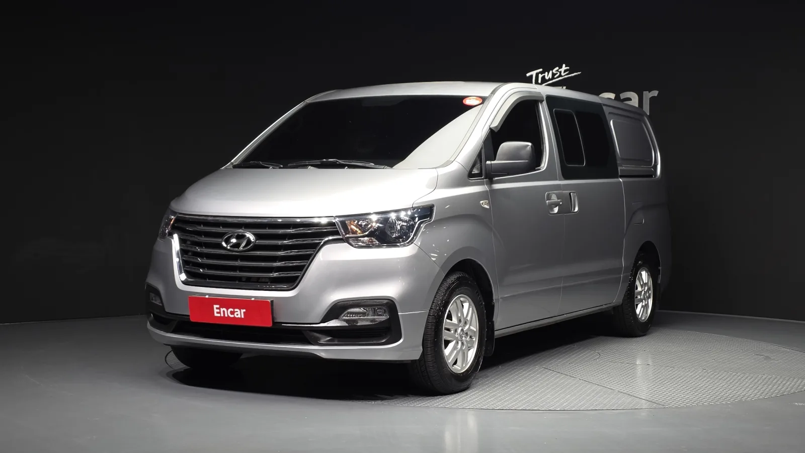 2019 Hyundai Starex