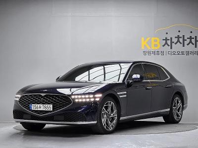 2023 Genesis G90