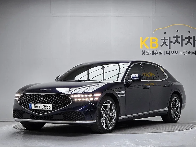 2023 Genesis G90