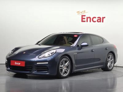 2014 Porsche Panamera