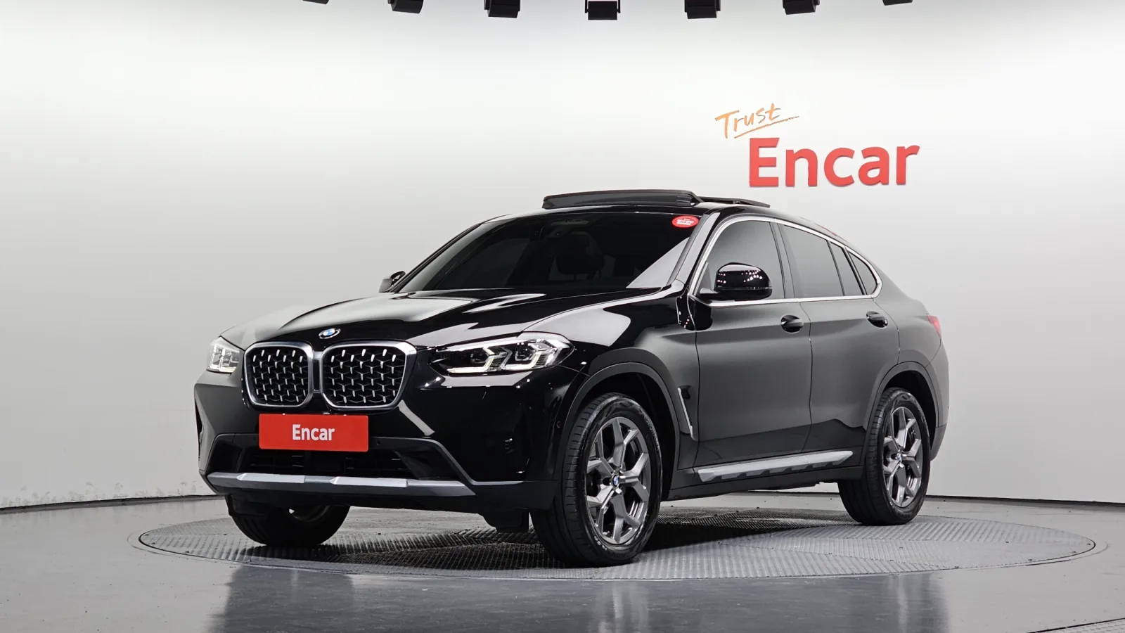 2023 BMW X4