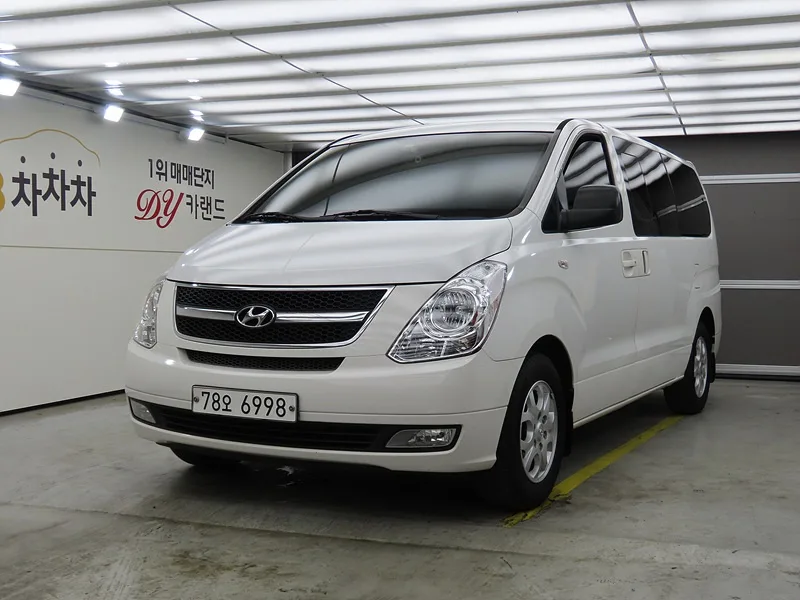 2016 Hyundai Starex