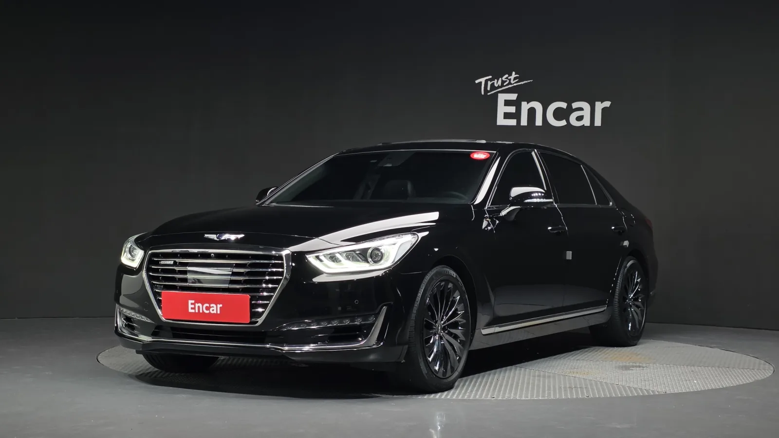 2016 Genesis EQ900