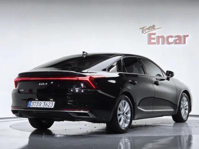2023 Kia K8