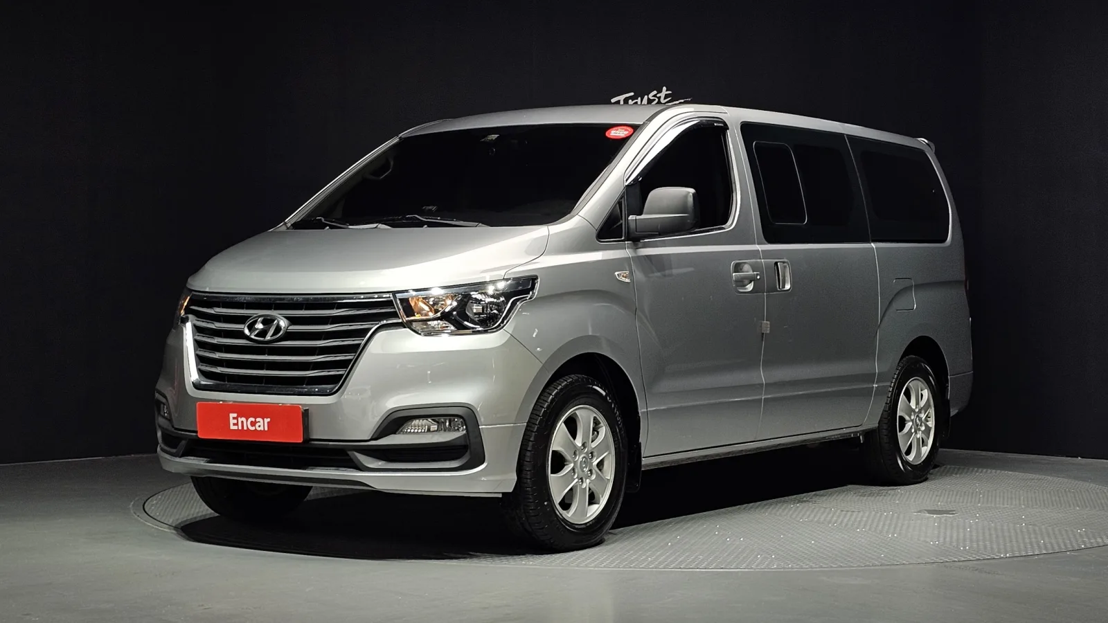 2019 Hyundai Starex