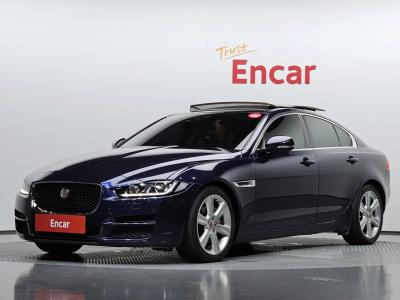2017 Jaguar XE