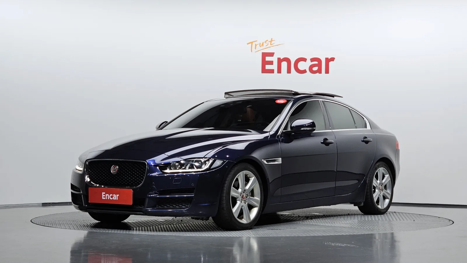 2017 Jaguar XE