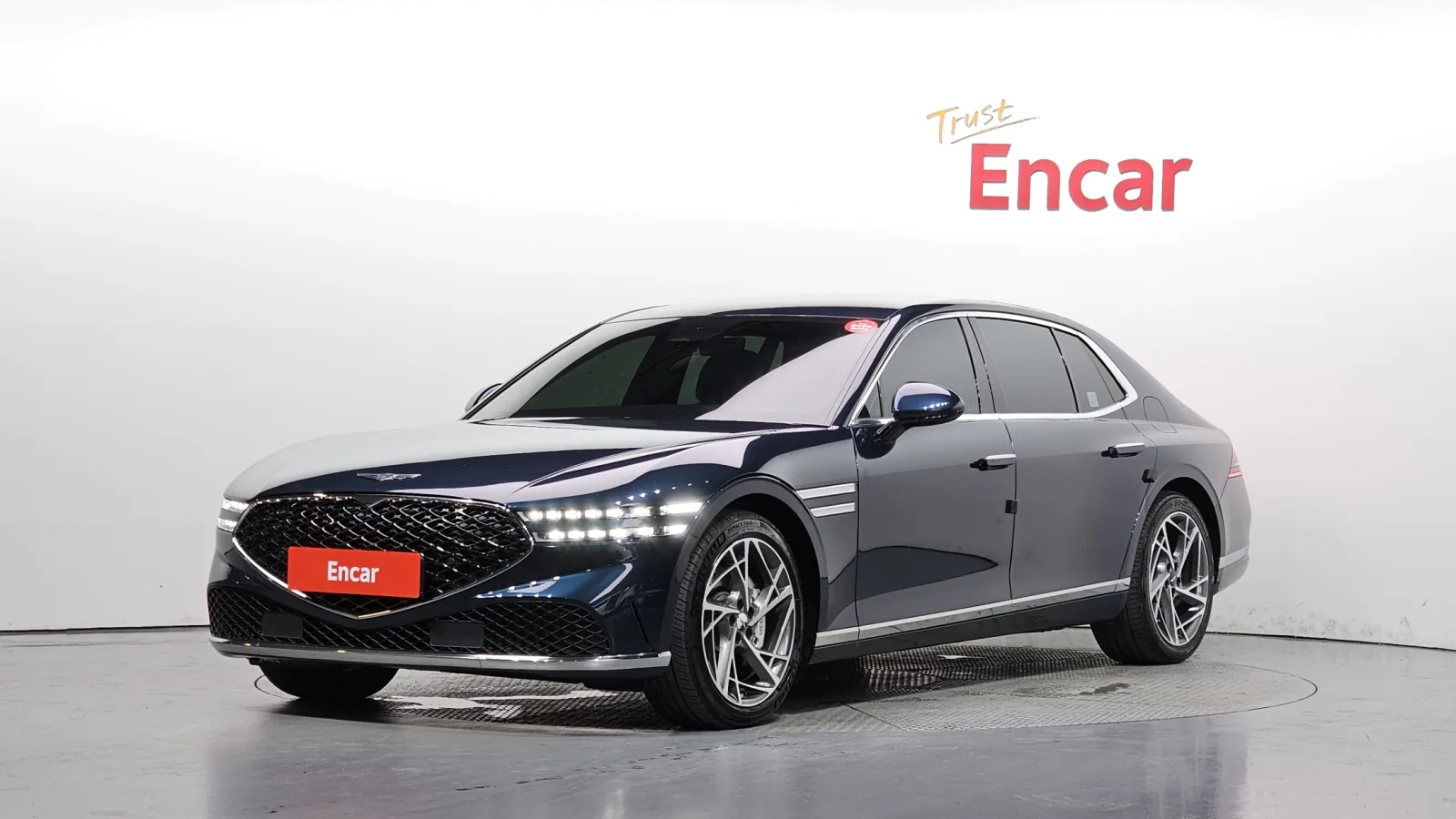 2022 Genesis G90