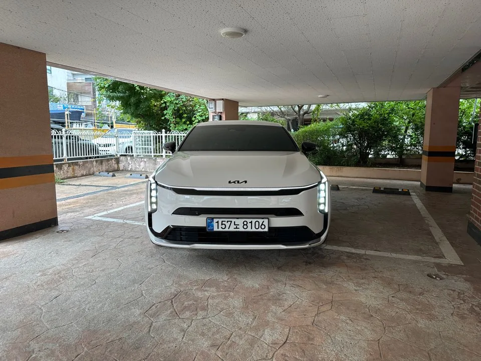 2025 Kia K8