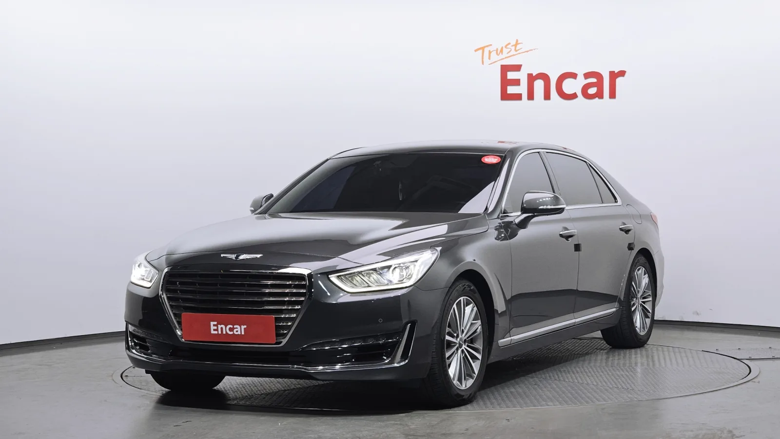 2018 Genesis EQ900