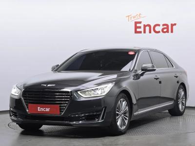 2018 Genesis EQ900