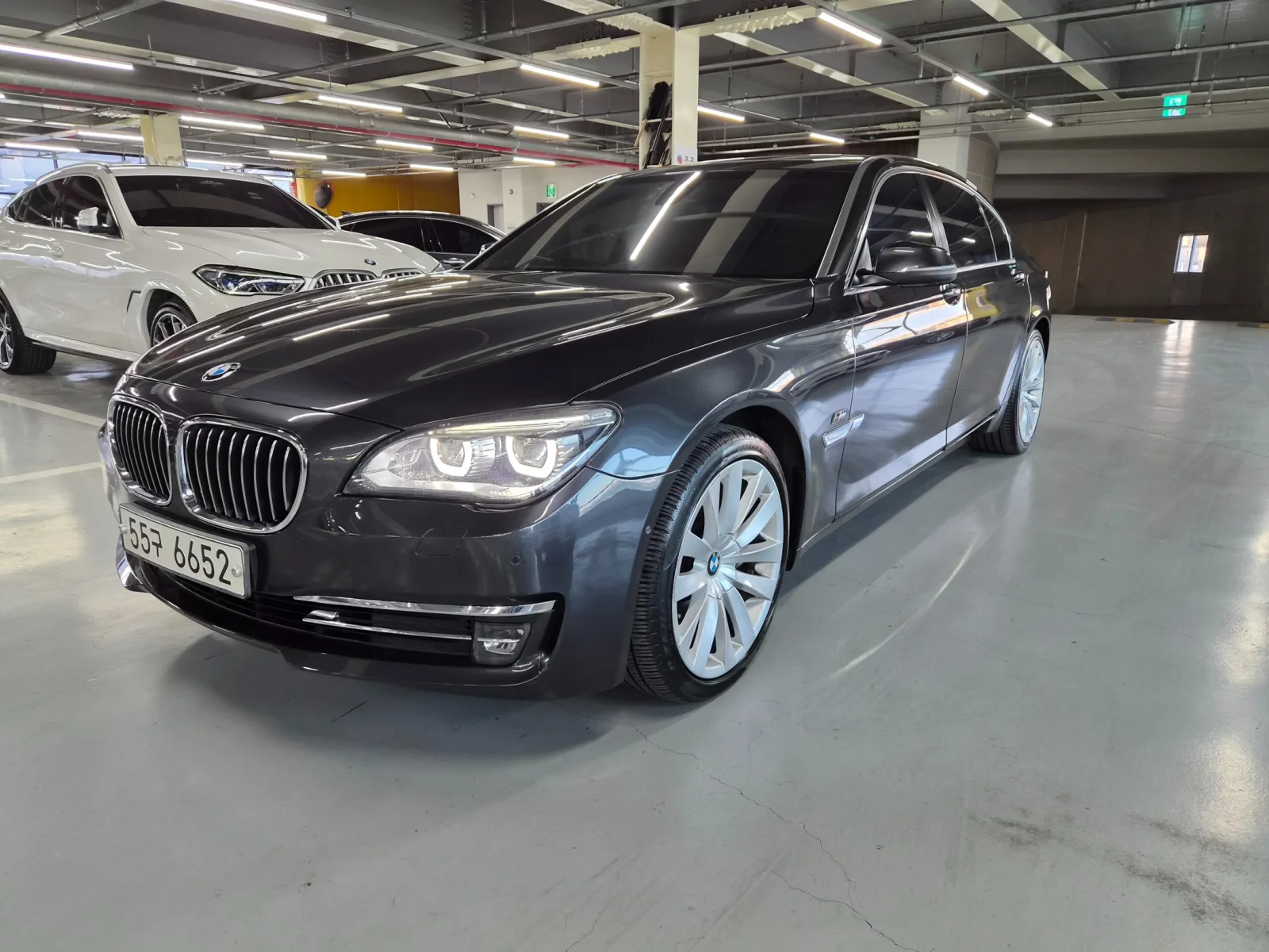 2014 BMW 7-Series