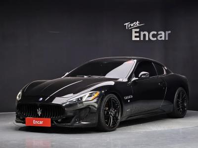 2016 Maserati GranTurismo