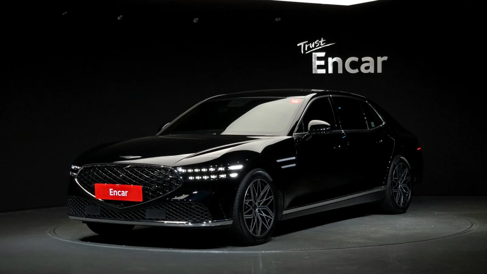 2023 Genesis G90