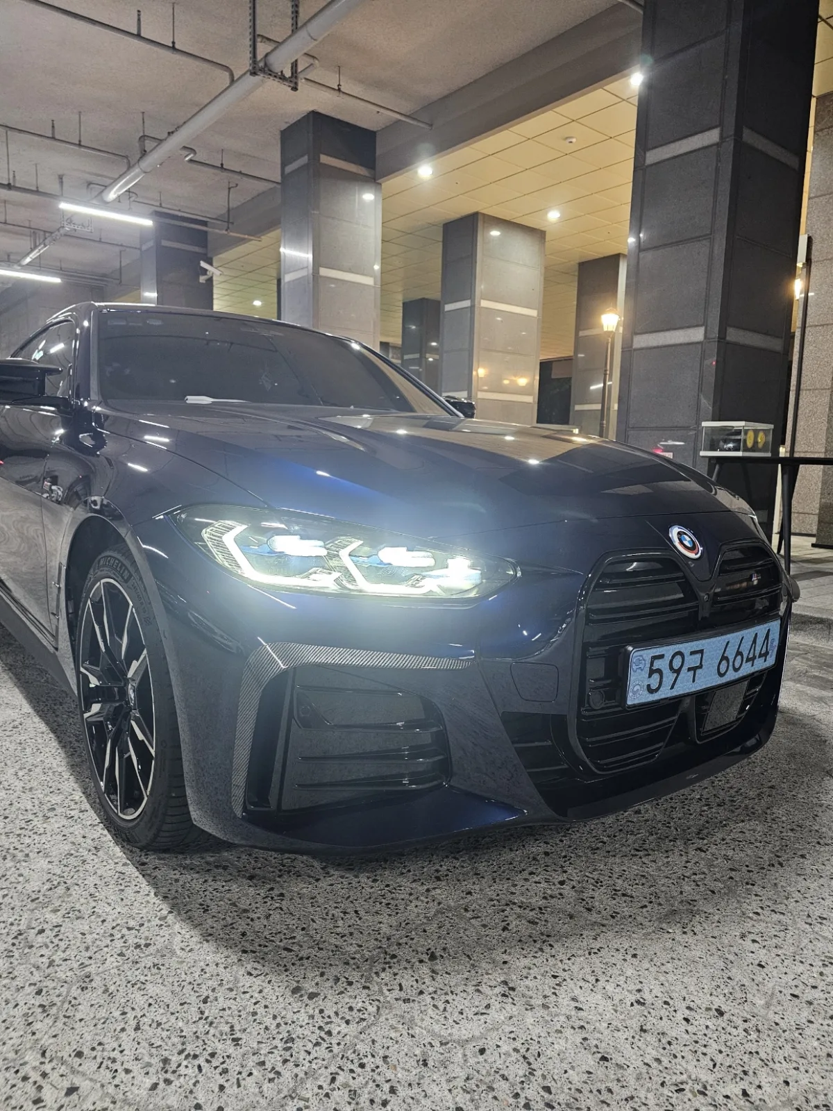 2022 BMW i4