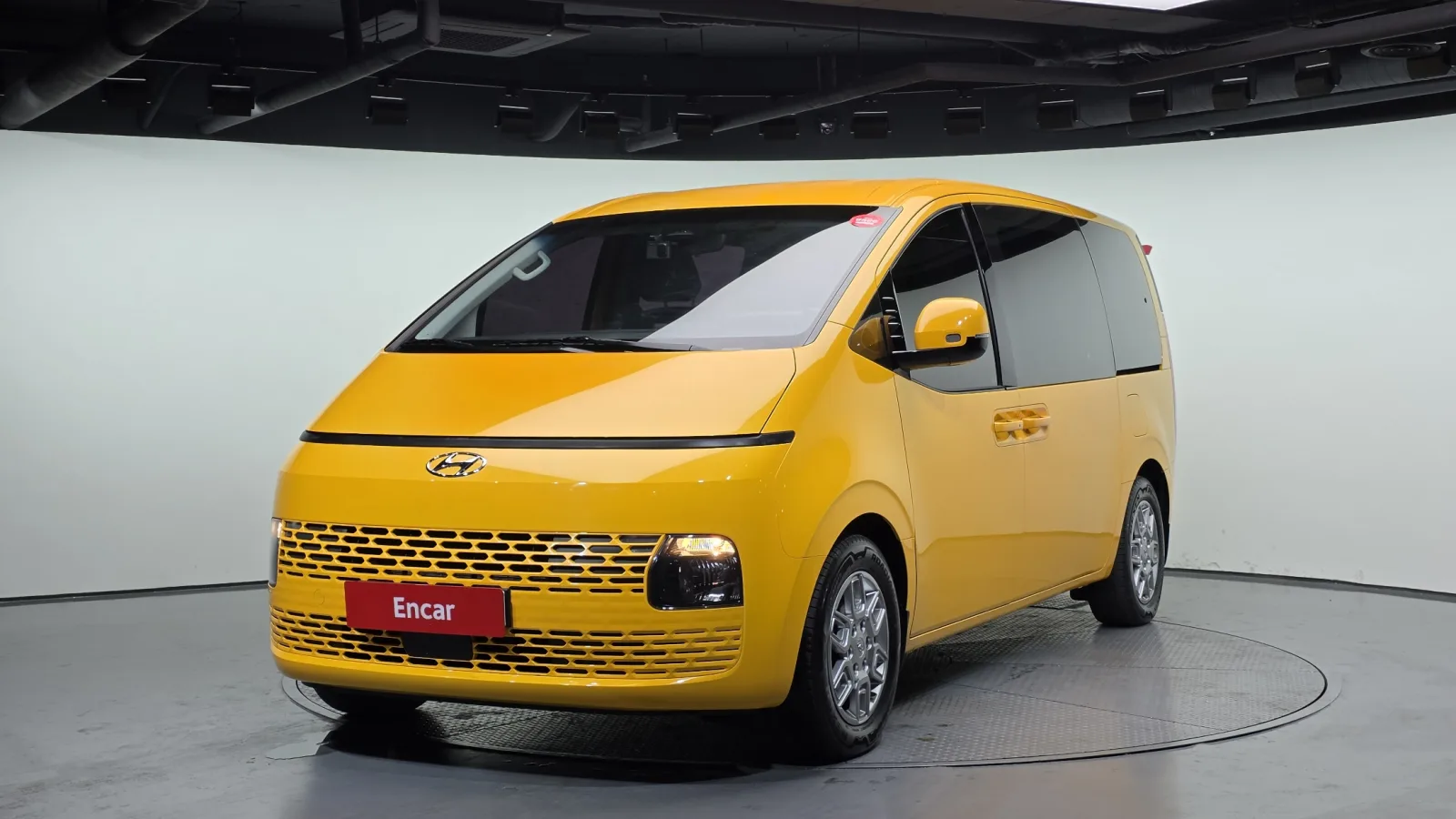 2022 Hyundai Staria
