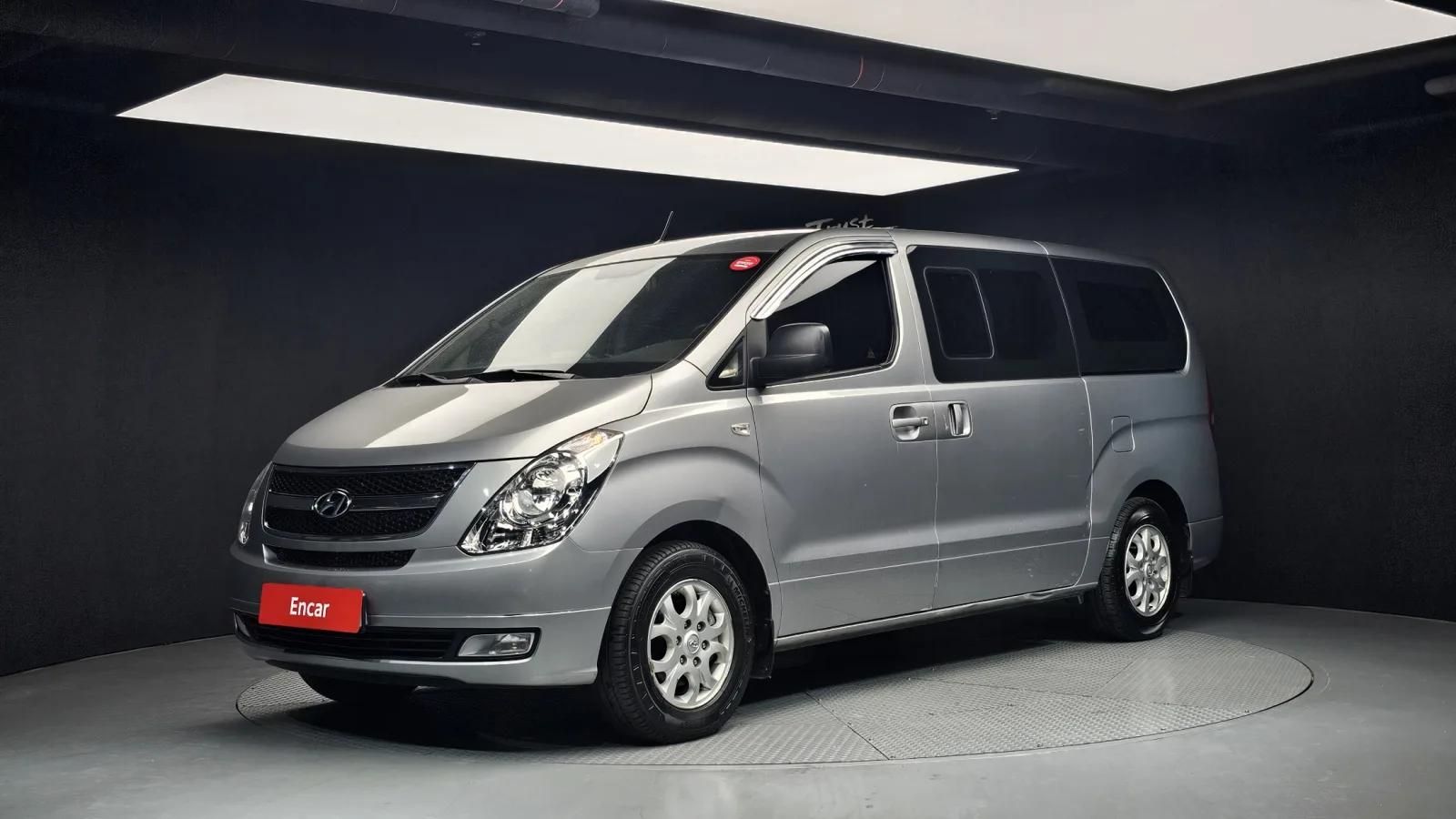 2016 Hyundai Starex