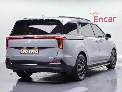 2025 Kia Carnival