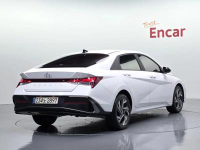 2025 Hyundai Elantra