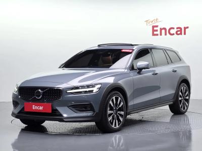 2023 Volvo V60