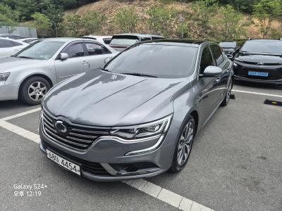 2017 Renault Korea SM6