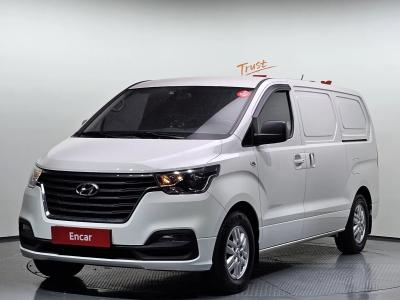 2020 Hyundai Starex