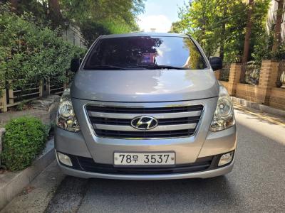 2017 Hyundai Starex