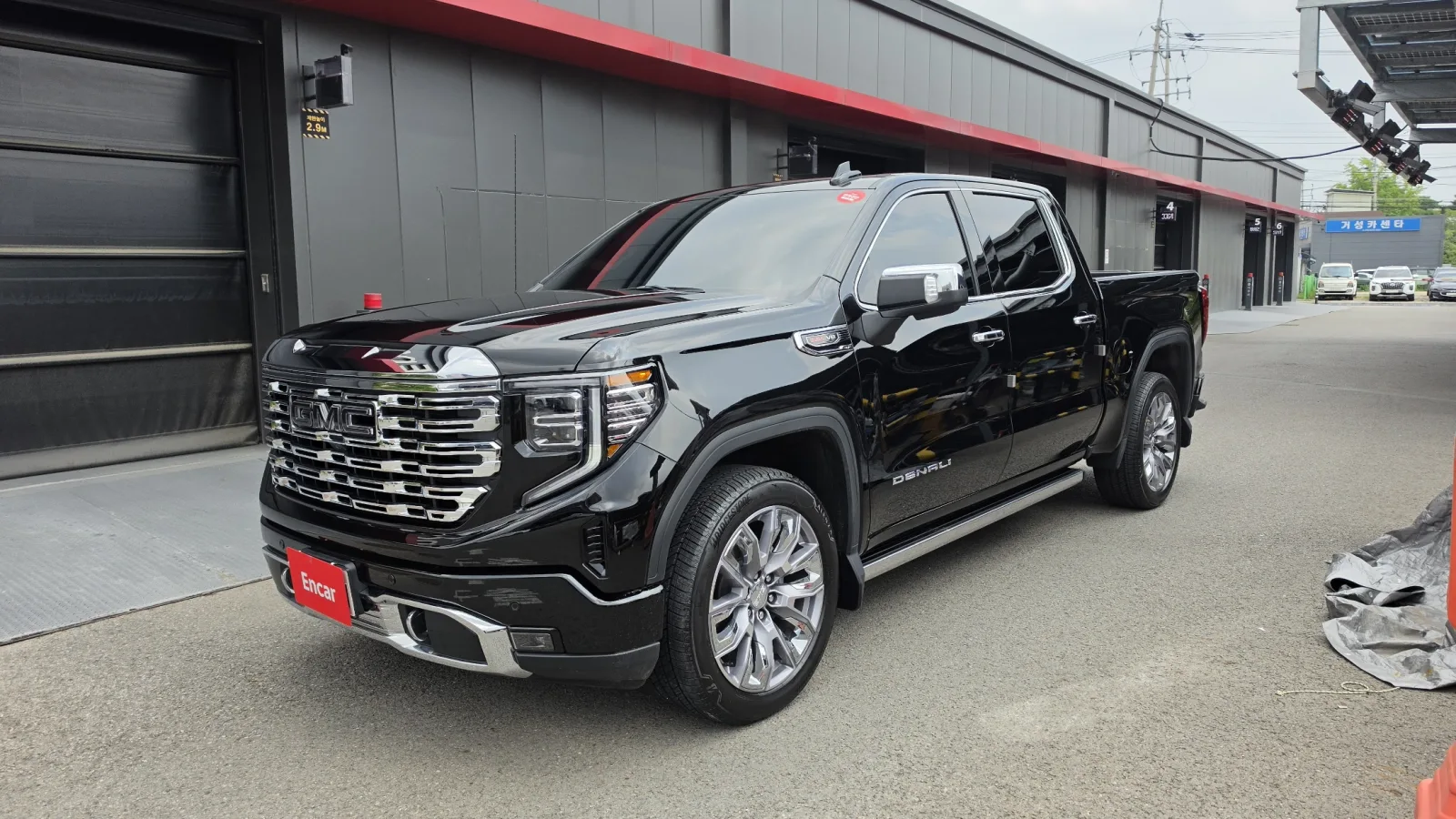 2024 GMC Sierra