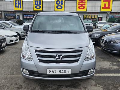 2017 Hyundai Starex