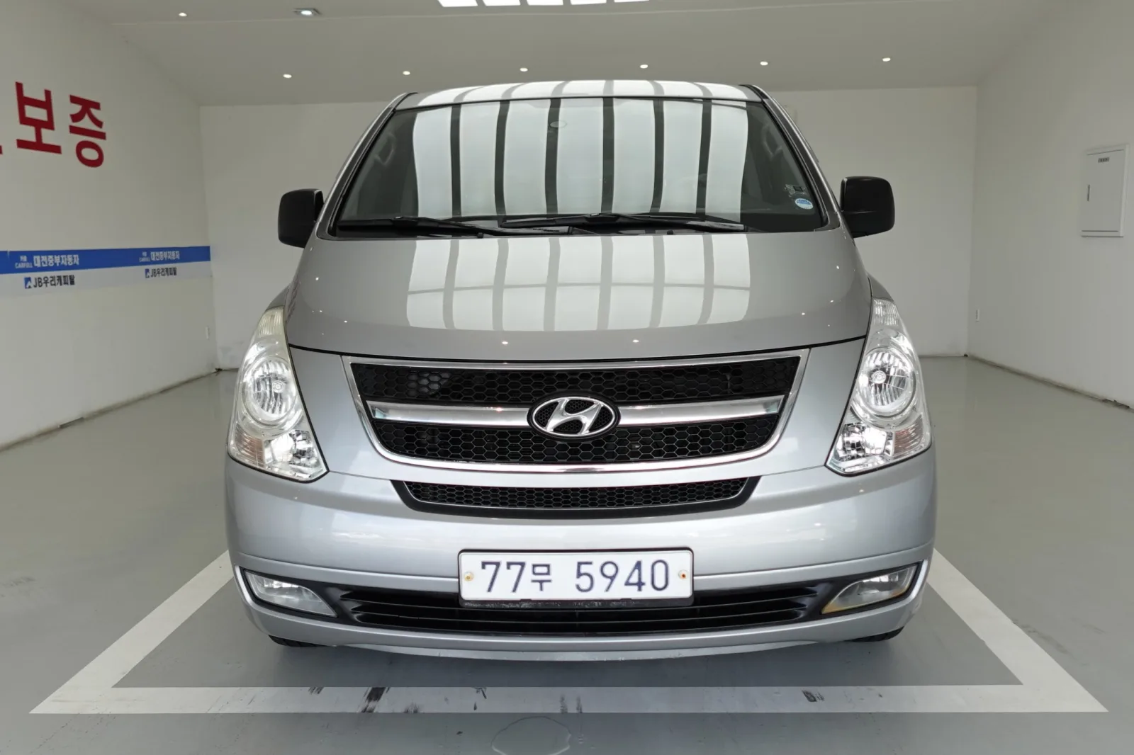 2011 Hyundai Starex
