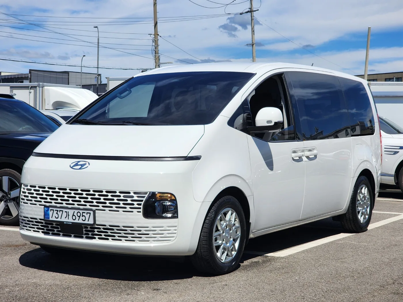 2023 Hyundai Staria