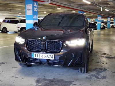 2025 BMW X4