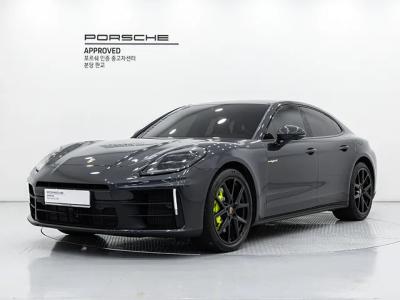 2025 Porsche Panamera