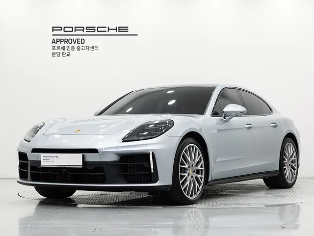 2026 Porsche Panamera