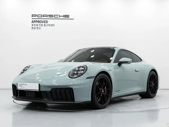 2025 Porsche 911