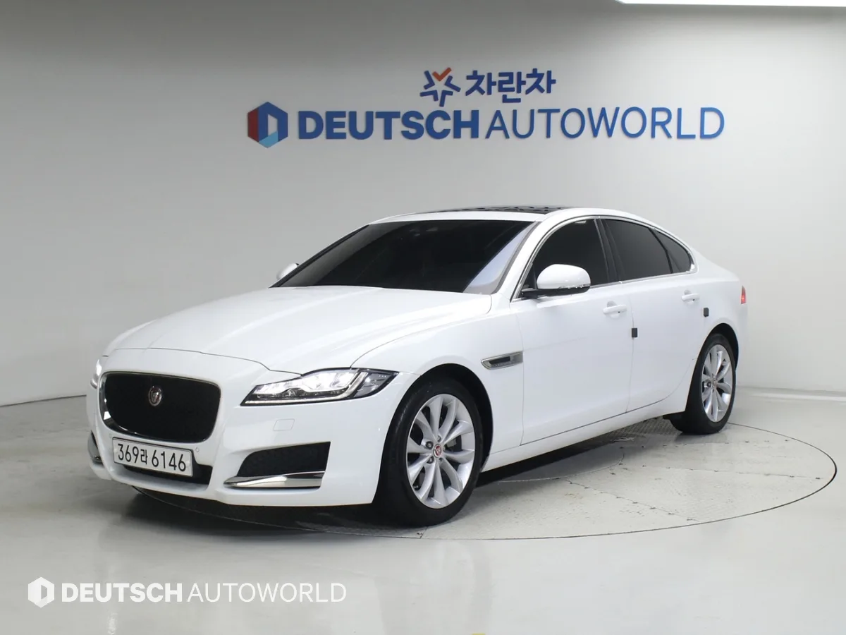 2019 Jaguar XF