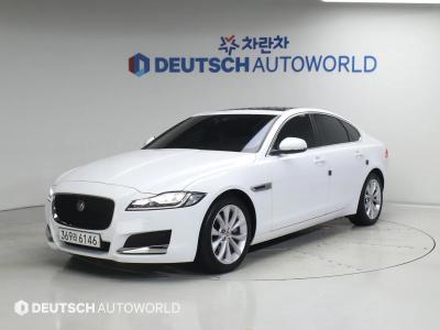 2019 Jaguar XF