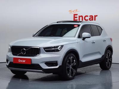 2020 Volvo XC40