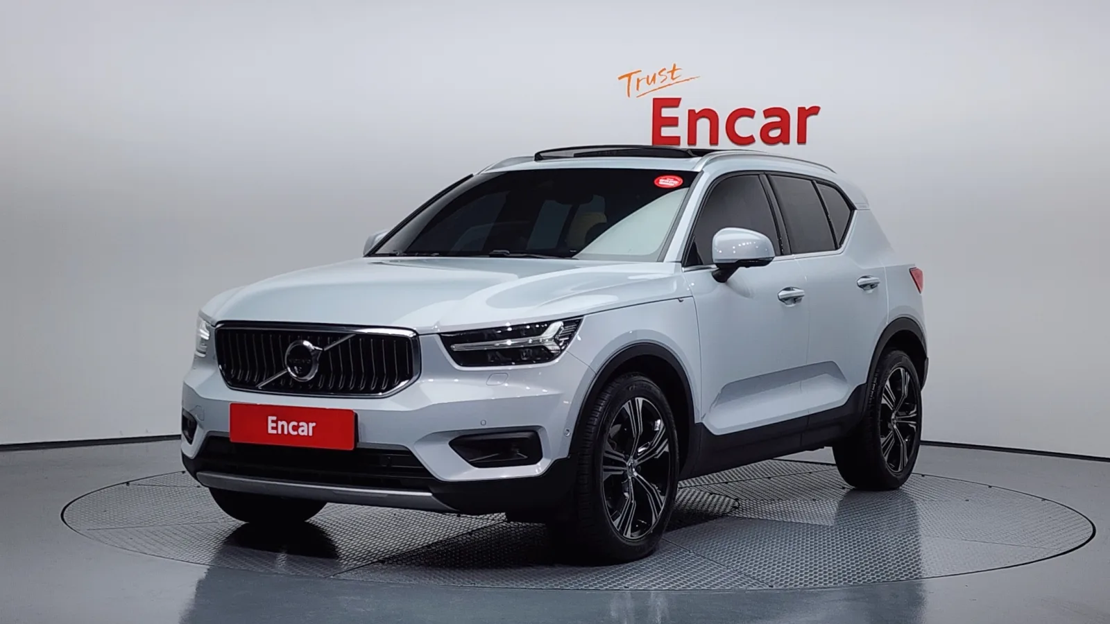 2020 Volvo XC40