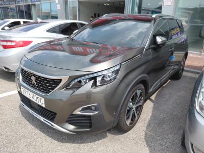 2020 Peugeot 5008